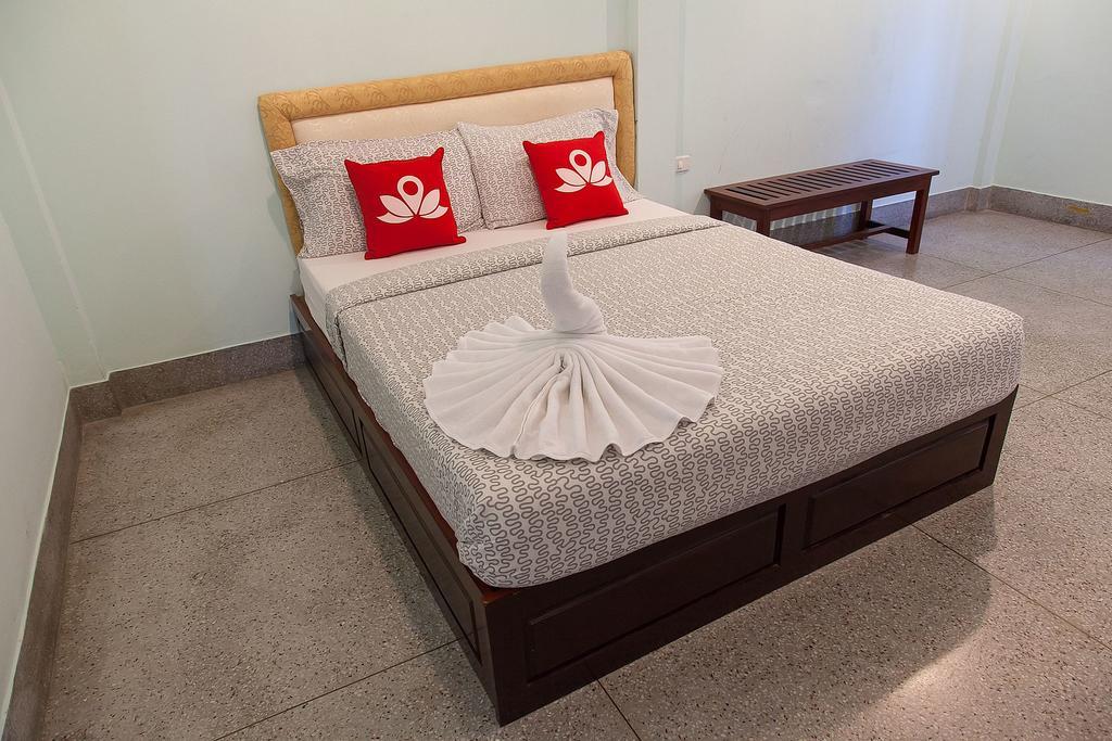 Zen Rooms Siripong Road Бангкок Экстерьер фото